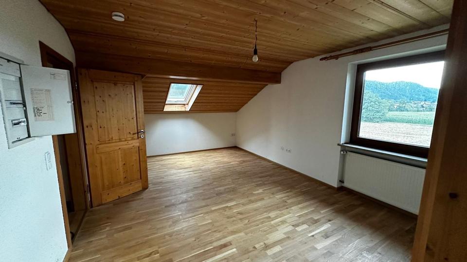 Dachgeschoßwohnung Kirchdorf am Inn - 3 Zimmer, 85 m&sup2;, 700&euro; | Angebot:26598128