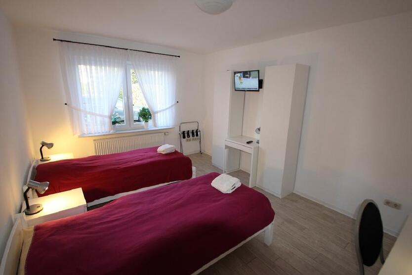 FerienWohnung MonteurWohnung MonteurZimmer 1-35 Pers 0173 8483965