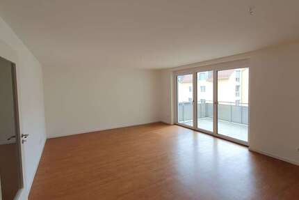 Wohnung Obertraubling Niedertraubling - 3 Zimmer, 88 m&sup2;, 995&euro; | Angebot:26985899