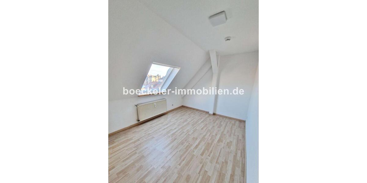 Dachgeschoßwohnung Naumburg (Saale) - 3 Zimmer, 64 m&sup2;, 410&euro; | Angebot:24768093