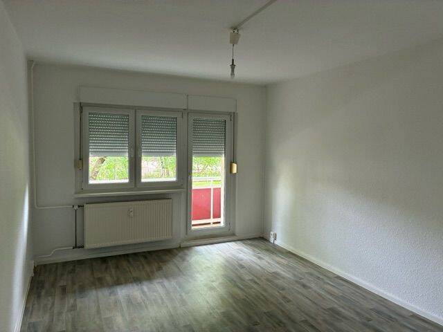 Etagenwohnung Halle (Saale) Südliche Neustadt - 3 Zimmer, 60 m&sup2;, 371&euro; | Angebot:26731111