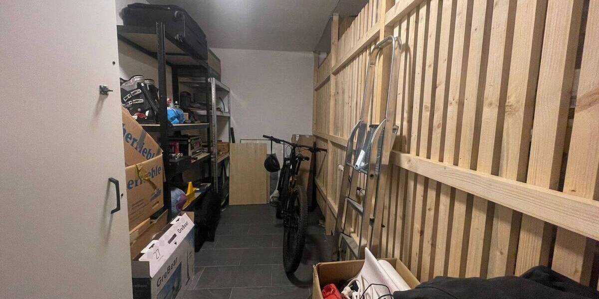 Etagenwohnung Neuenbürg - 4 Zimmer, 120 m&sup2;, 1.500&euro; | Angebot:26261624