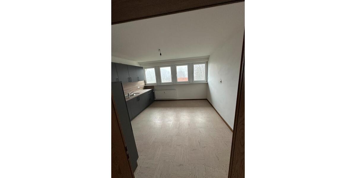 Dachgeschoßwohnung Berge - 4 Zimmer, 104 m&sup2;, 750&euro; | Angebot:26606674