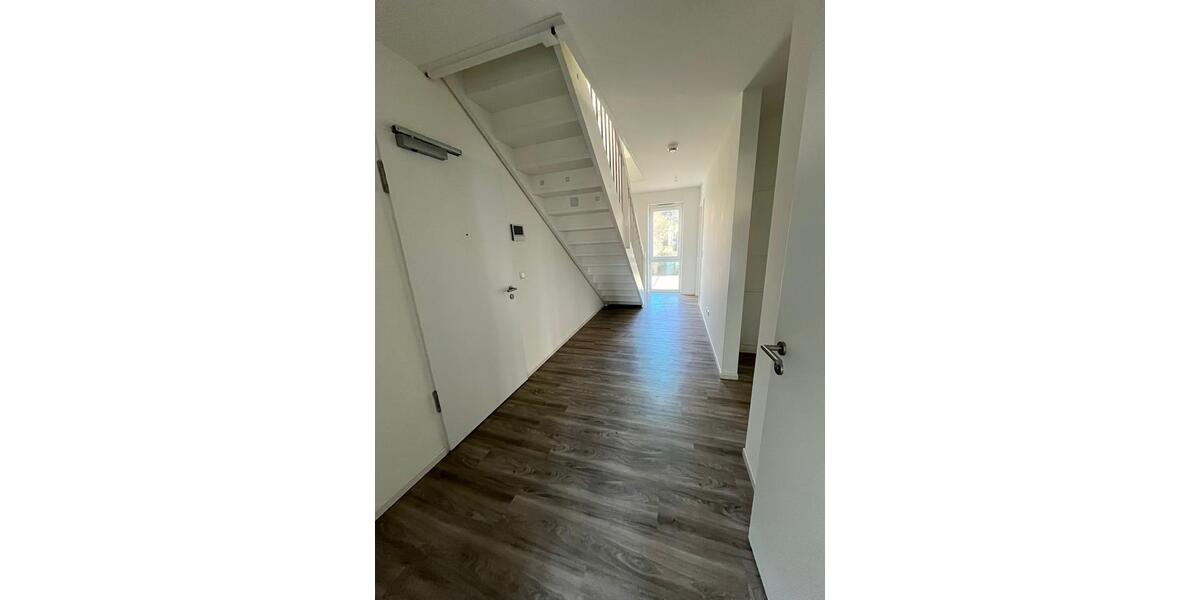 Etagenwohnung Wolfsburg - 4 Zimmer, 123 m&sup2;, 1.518&euro; | Angebot:26441394