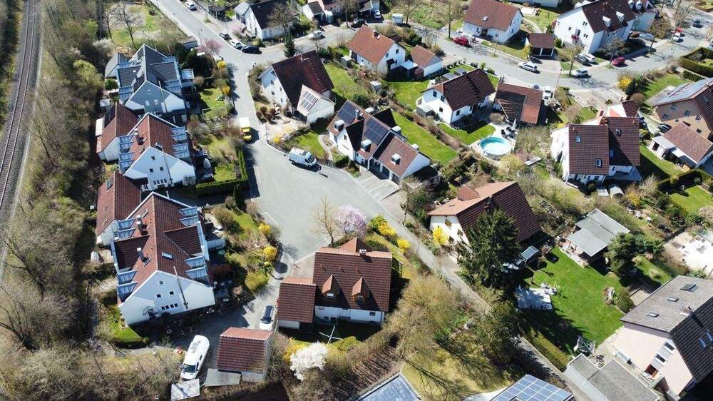 Einfamilienhaus Bayreuth Oberkonnersreuth - 5 Zimmer, 185 m&sup2;, 1.800&euro; | Angebot:24775327