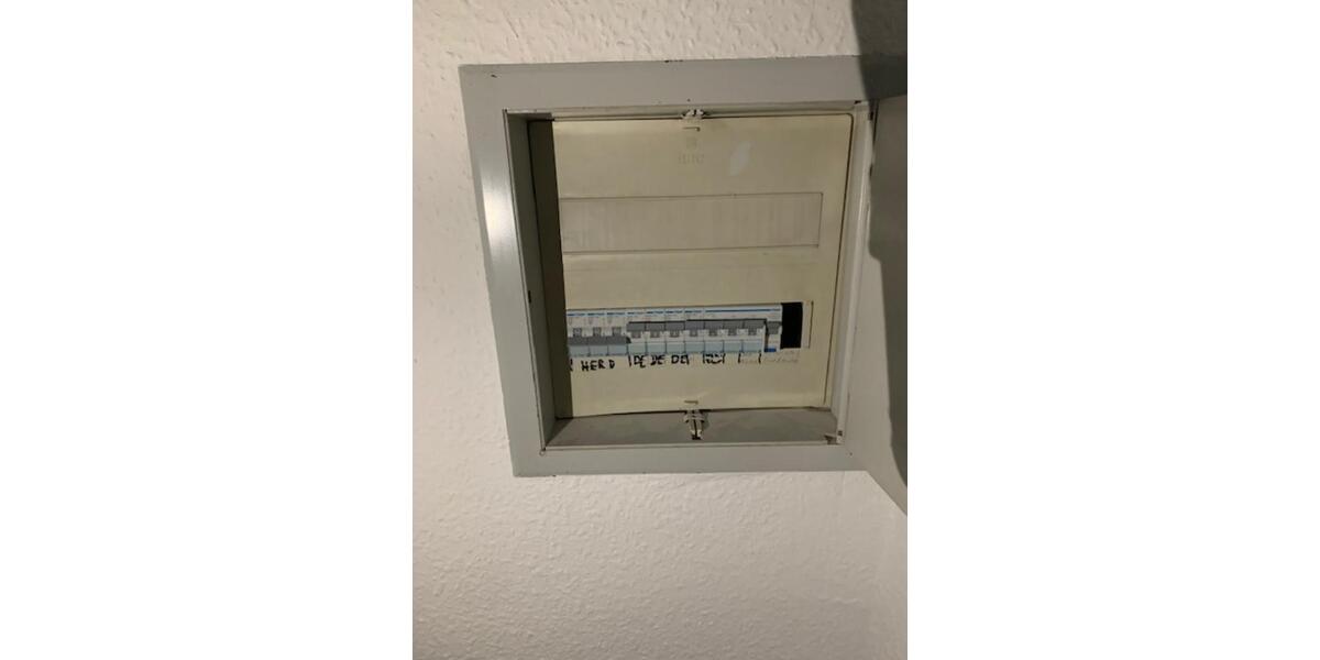 Etagenwohnung Solingen - 1 Zimmer, 43 m&sup2;, 430&euro; | Angebot:24740045