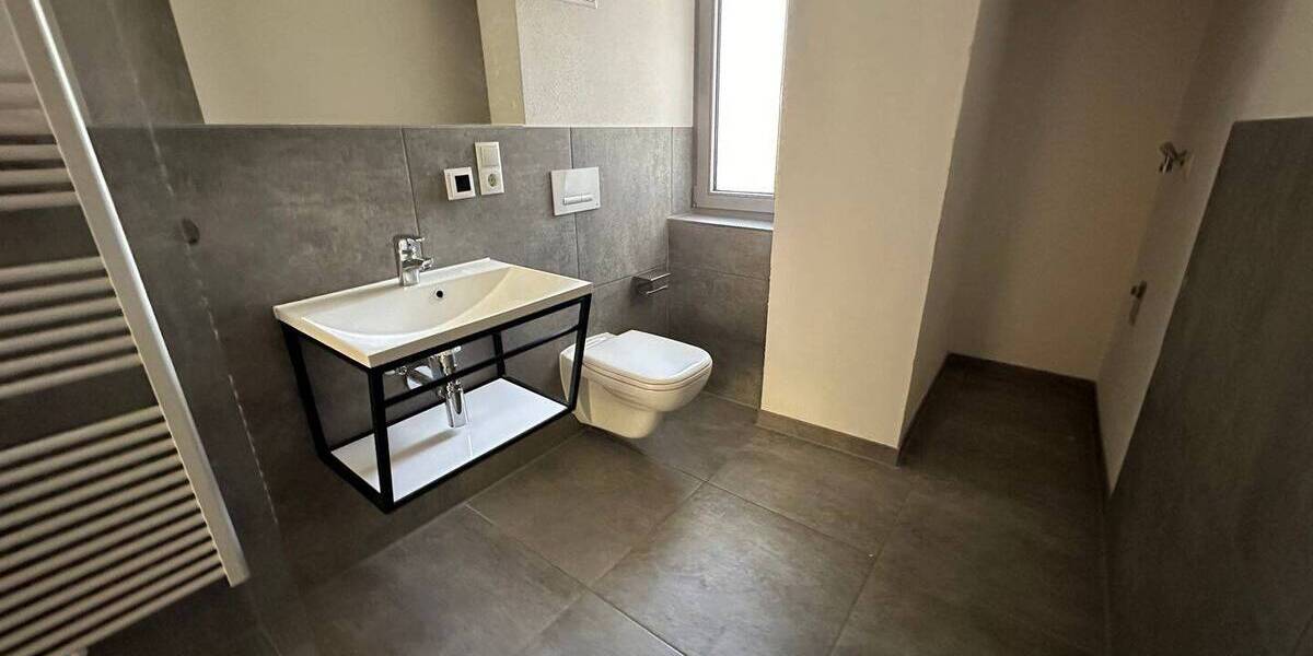 Etagenwohnung Chemnitz Kaßberg - 3 Zimmer, 78 m&sup2;, 730&euro; | Angebot:26569157