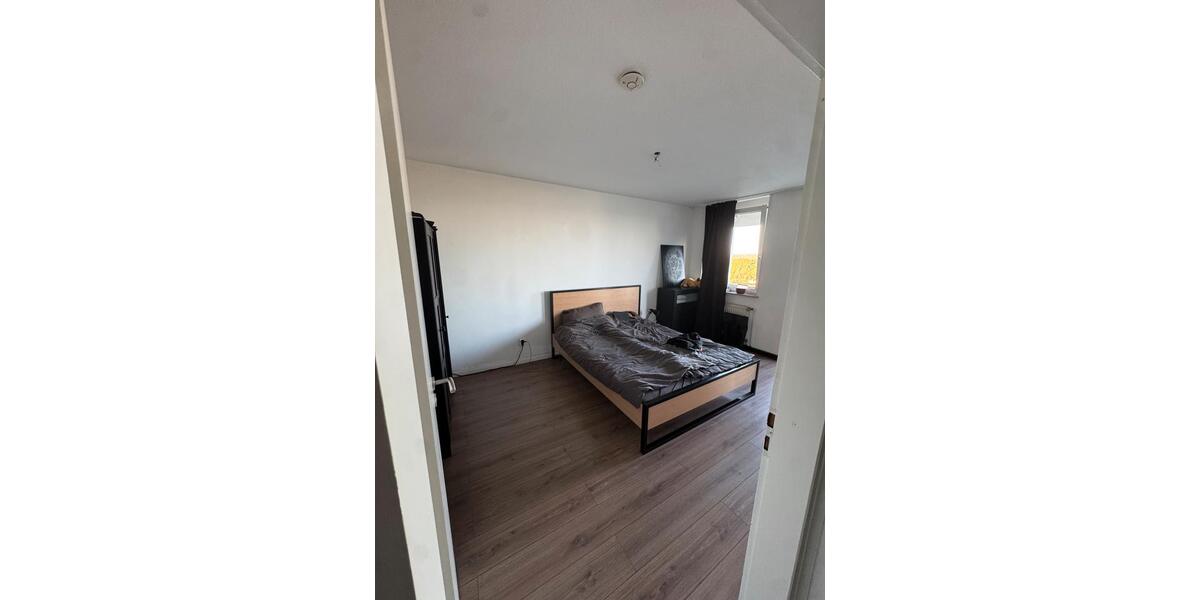 Etagenwohnung Wuppertal Gemarkung Elberfeld - 2 Zimmer, 65 m&sup2;, 813&euro; | Angebot:26617718