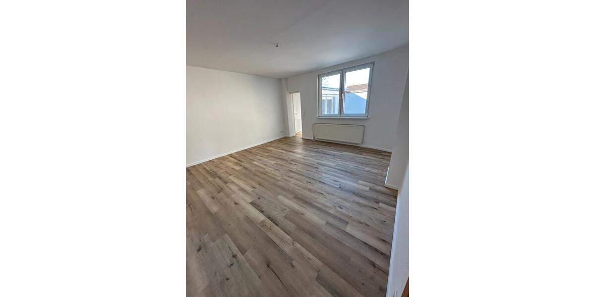 Etagenwohnung Goldberg - 3 Zimmer, 123 m&sup2;, 700&euro; | Angebot:26278025