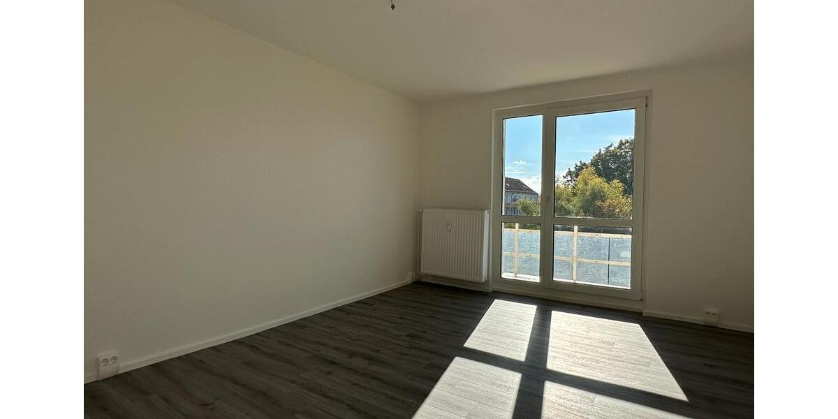 Etagenwohnung Bad Dürrenberg - 3 Zimmer, 59 m&sup2;, 400&euro; | Angebot:23054251