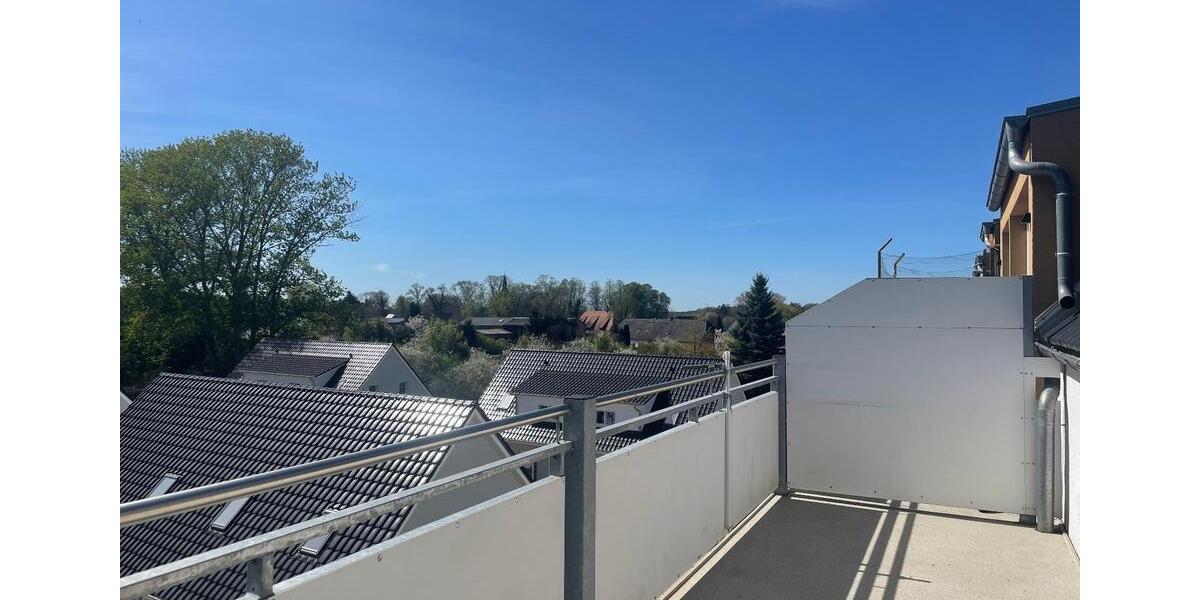 Dachgeschoßwohnung Tessin - 3 Zimmer, 71 m&sup2;, 600&euro; | Angebot:26420494