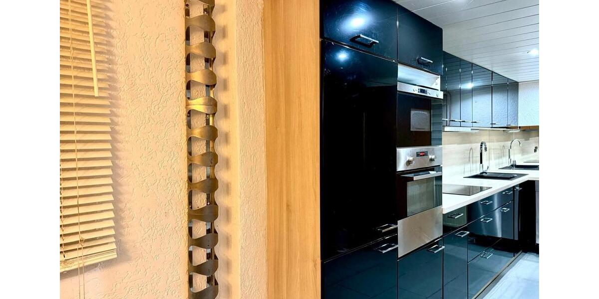 Einfamilienhaus Warstein - 8 Zimmer, 150 m&sup2;, 950&euro; | Angebot:25982315