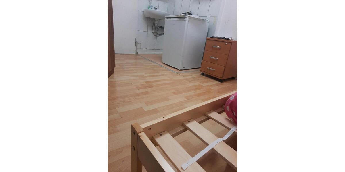 Wohnen auf Zeit Tübingen Schönblick / Winkelwiese - 1 Zimmer, 25 m&sup2;, 300&euro; | Angebot:26626670