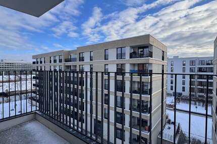 Wohnung zum Mieten in Berlin 1.790 € 77.79 m² 3 zimmer