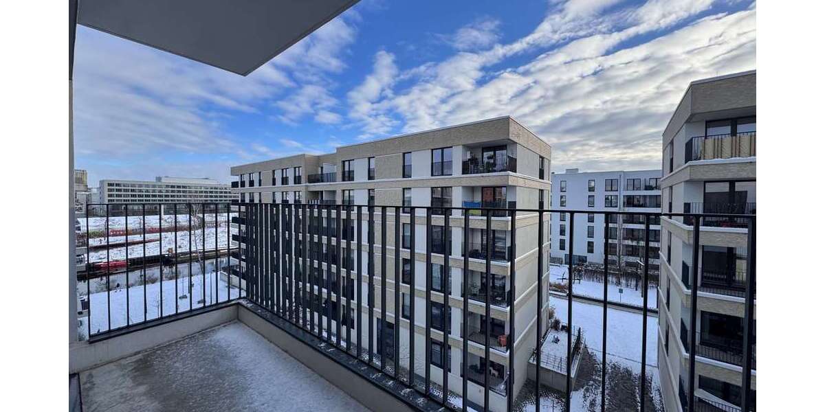 Wohnung zum Mieten in Berlin 1.790 € 77.79 m² 3 zimmer