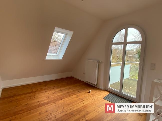 Dachgeschoßwohnung Rastede - 3 Zimmer, 79 m&sup2;, 830&euro; | Angebot:24421169