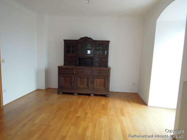 Etagenwohnung Beilngries - 5 Zimmer, 167 m&sup2;, 1.000&euro; | Angebot:24812679