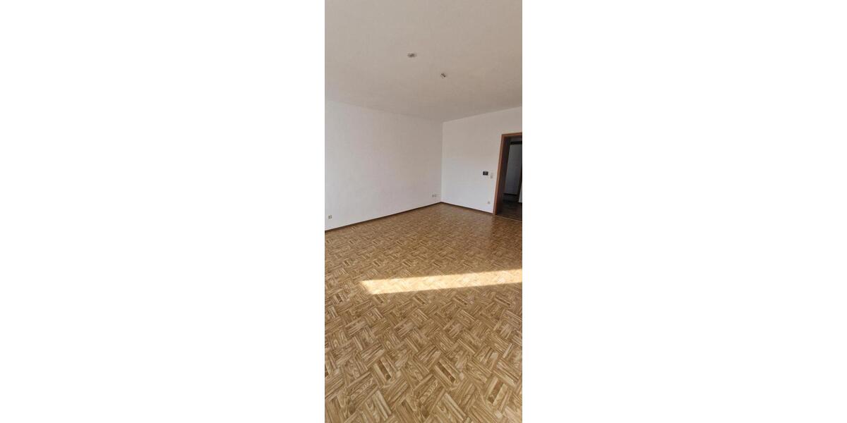 Etagenwohnung Landshut Landshut-West - 2 Zimmer, 76 m&sup2;, 850&euro; | Angebot:24392992