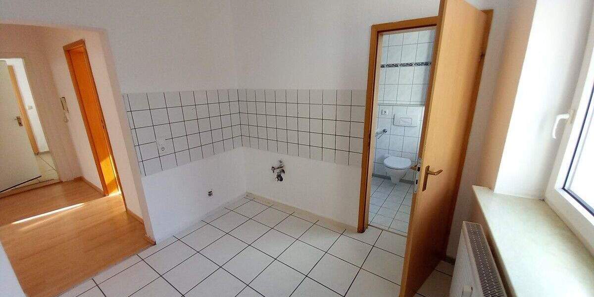 Etagenwohnung Werdau - 3 Zimmer, 66 m&sup2;, 330&euro; | Angebot:26228774