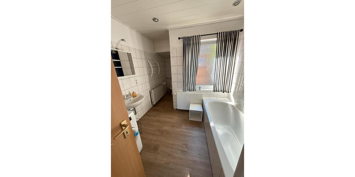 Wohnen auf Zeit Elsfleth - 3 Zimmer, 80 m&sup2;, 12&euro; | Angebot:26058343