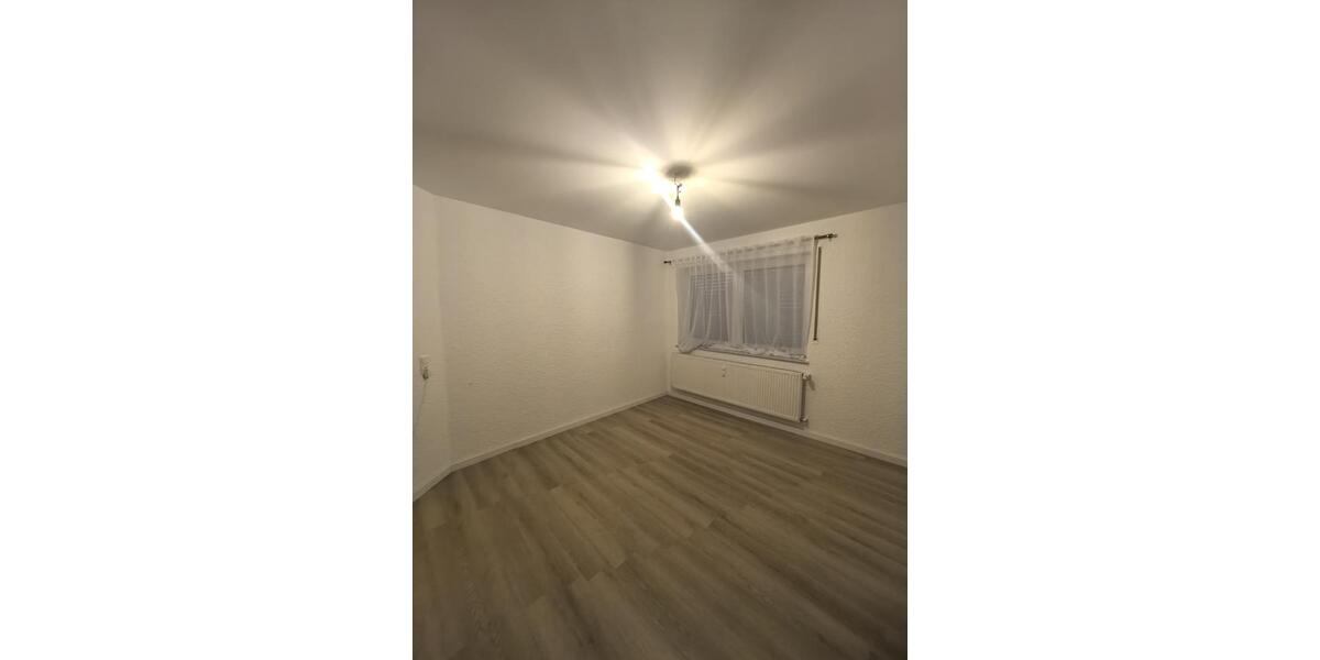 Erdgeschoßwohnung Kirchheimbolanden - 4 Zimmer, 100 m&sup2;, 1.050&euro; | Angebot:26614414