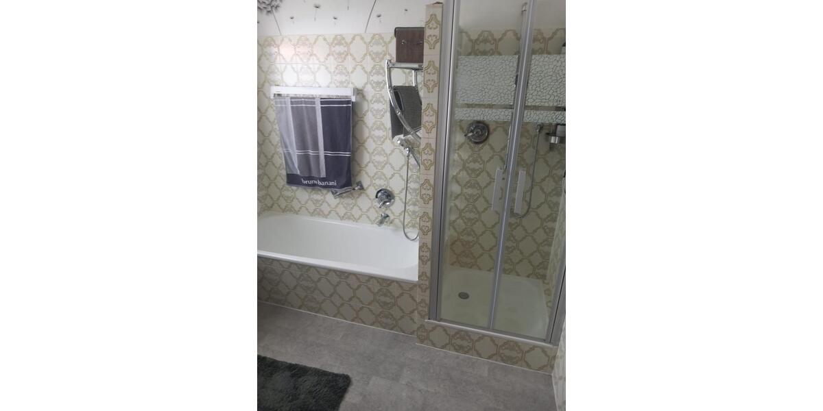 Etagenwohnung Schlangen - 3 Zimmer, 93 m&sup2;, 700&euro; | Angebot:26505224
