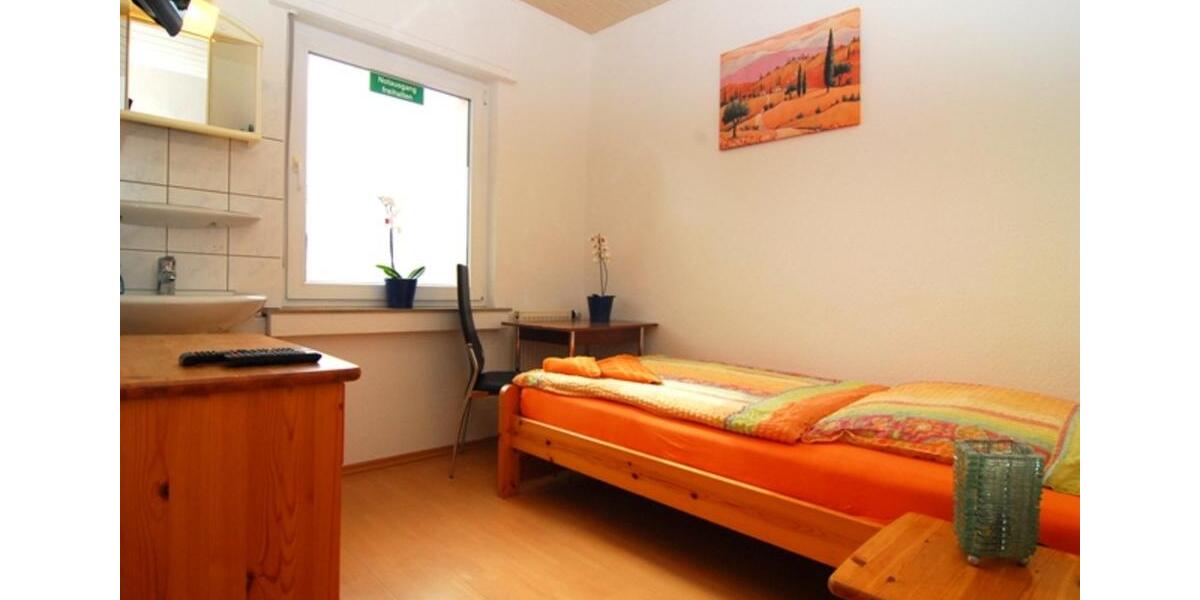 Wohnen auf Zeit Eschweiler - 1 Zimmer, 20 m&sup2;, 450&euro; | Angebot:25158051