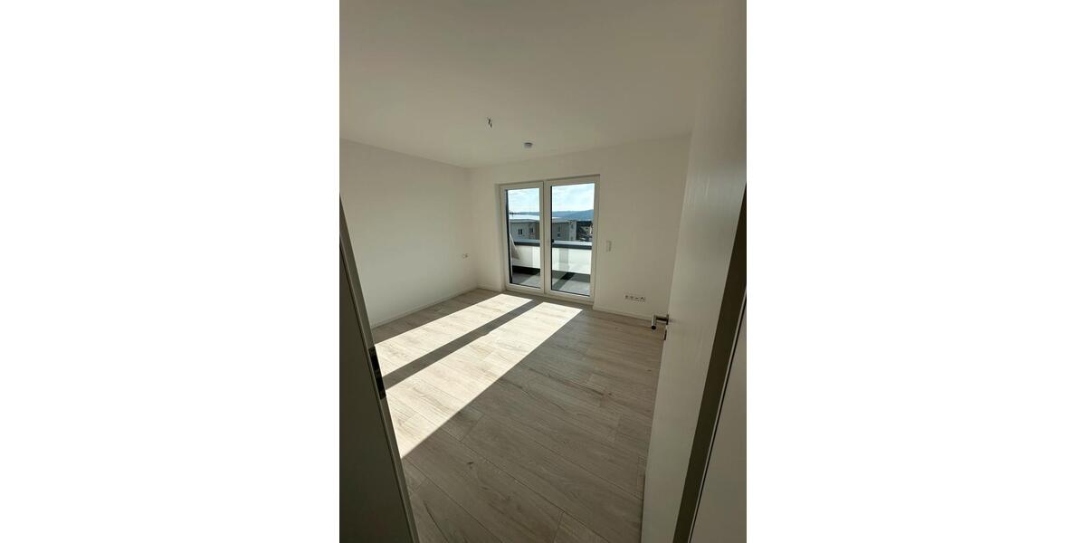 Doppelhaushälfte Oberrot - 5 Zimmer, 150 m&sup2;, 1.500&euro; | Angebot:25382984