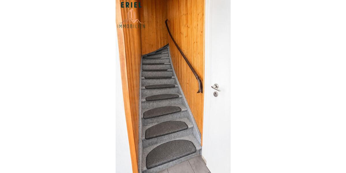 Etagenwohnung Aurich - 5 Zimmer, 125 m&sup2;, 950&euro; | Angebot:26480938