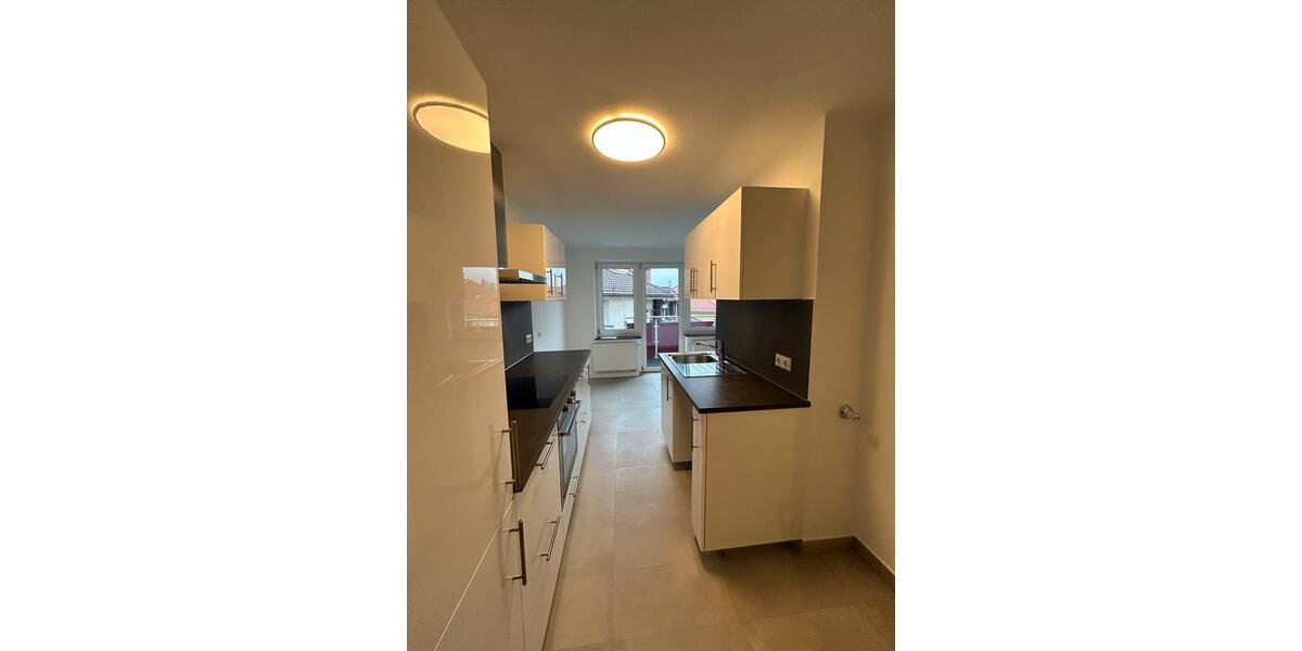 WG-Zimmer möbliert mit Balkon im Zentrum Würzburgs 2 zimmer