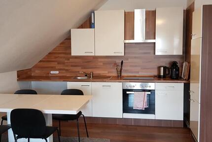 WG Zimmer für Frauen 3er WG ( Studenten ) 1 zimmer