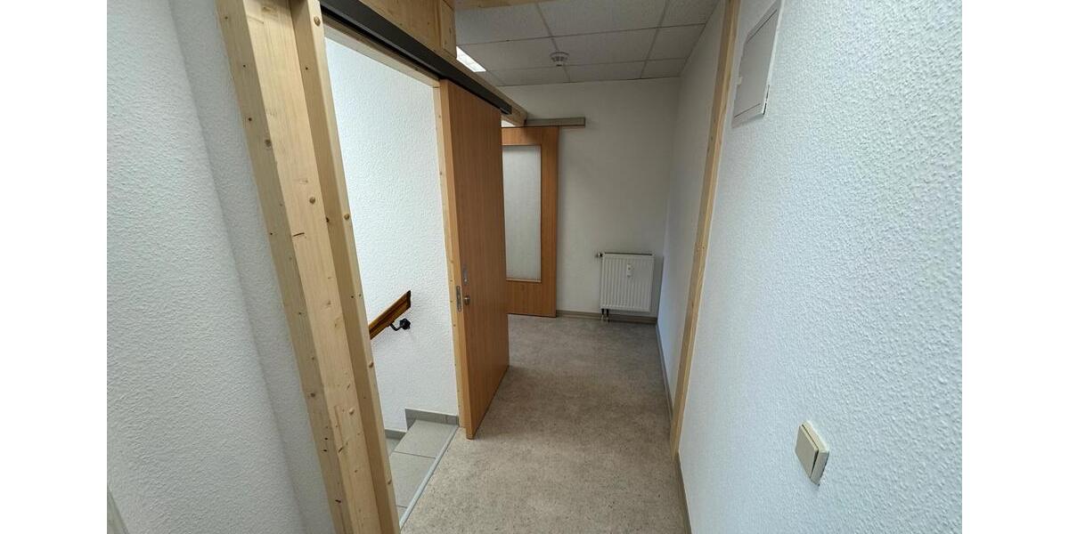 Etagenwohnung Arnstein - 3 Zimmer, 70 m&sup2;, 350&euro; | Angebot:25403587