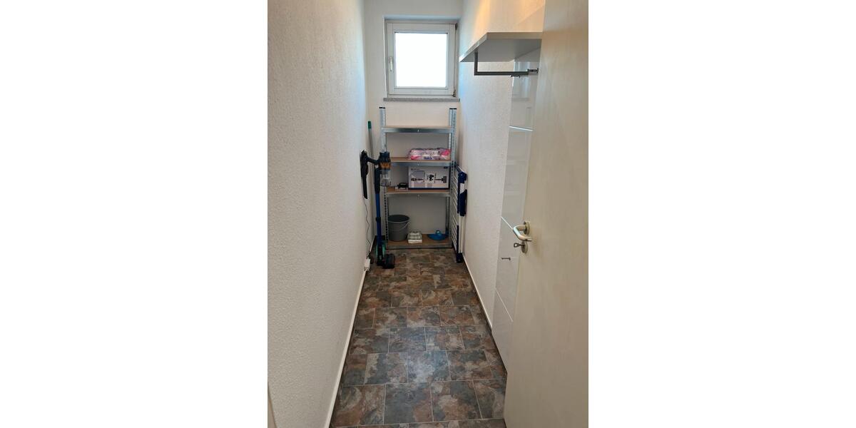 Wohnen auf Zeit Garbsen - 2 Zimmer, 65 m&sup2;, 1.500&euro; | Angebot:19725532