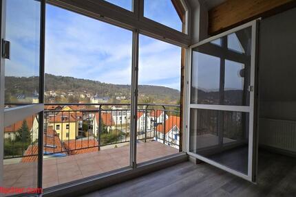 MeiningenSüd - sonnige Maisonette-Wohnung mit Balkon & Tiefgaragenplatz