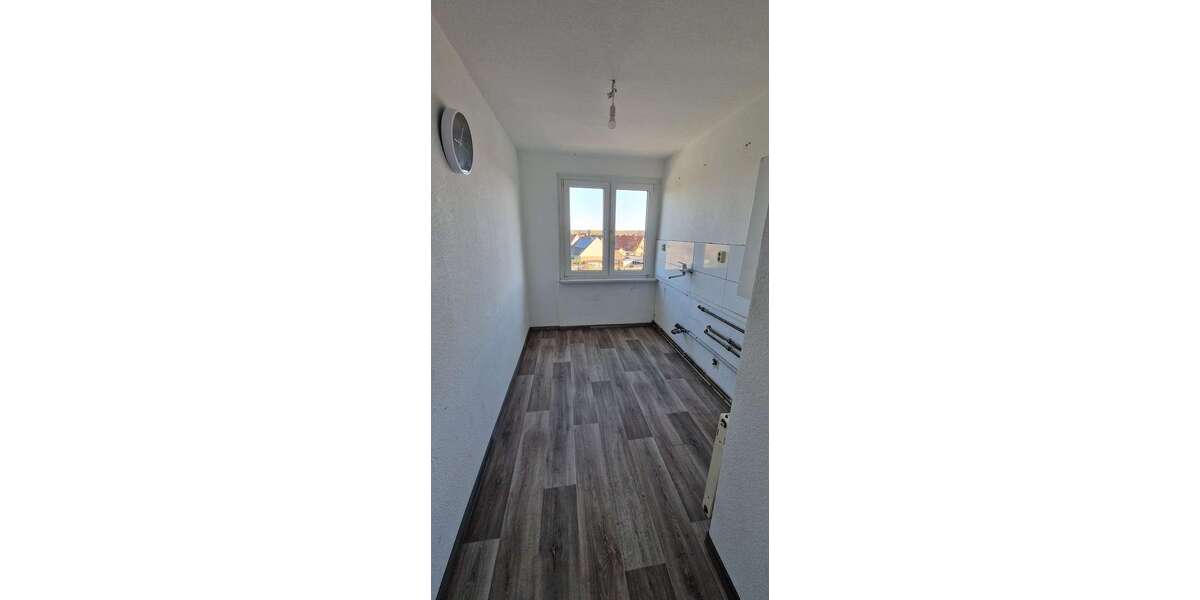 Etagenwohnung Kalbe - 4 Zimmer, 70 m&sup2;, 270&euro; | Angebot:26071471