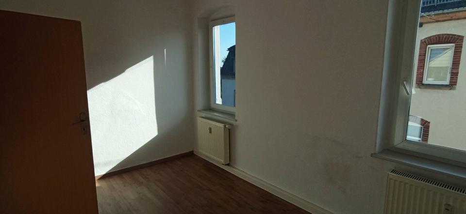 Etagenwohnung Geringswalde - 4 Zimmer, 88 m&sup2;, 520&euro; | Angebot:26508544
