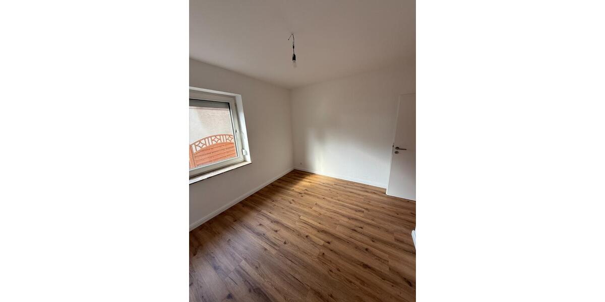 Erdgeschoßwohnung Cuxhaven Groden - 3 Zimmer, 77 m&sup2;, 700&euro; | Angebot:25922665