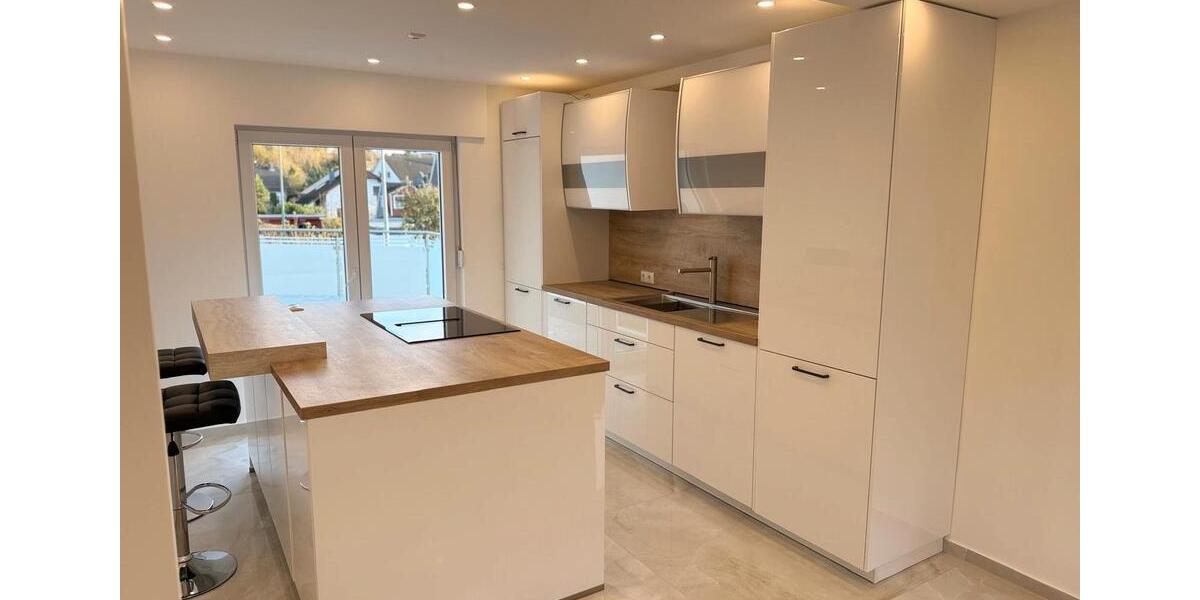 Etagenwohnung Netphen - 3 Zimmer, 120 m&sup2;, 1.400&euro; | Angebot:26339138