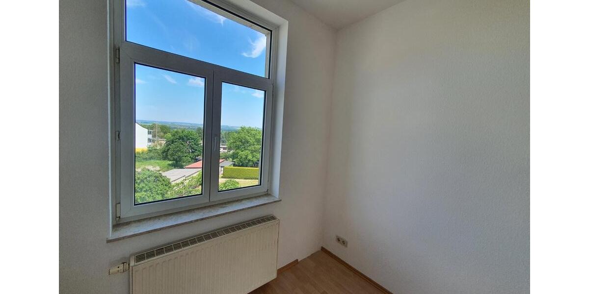 Etagenwohnung Apolda - 4 Zimmer, 98 m&sup2;, 870&euro; | Angebot:24672572