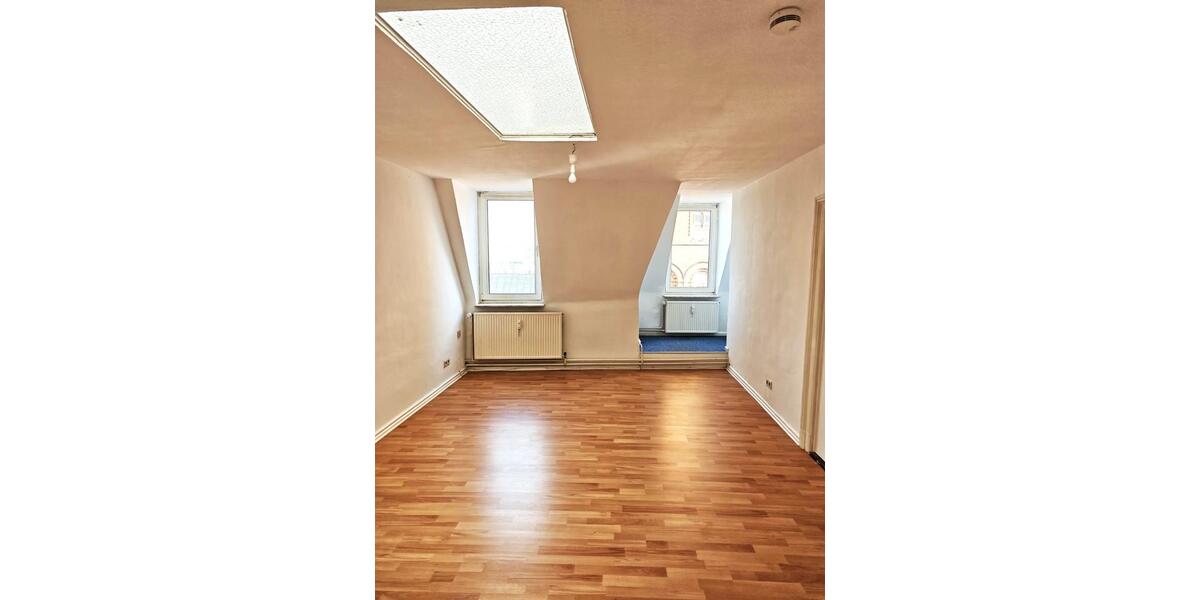 Dachgeschoßwohnung Flensburg Altstadt - 3 Zimmer, 97 m&sup2;, 850&euro; | Angebot:25497945