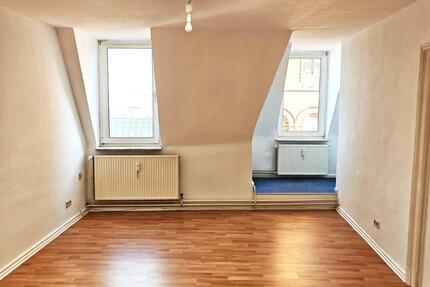 Wohnung Flensburg Altstadt - 3 Zimmer, 97 m&sup2;, 850&euro; | Angebot:25497945