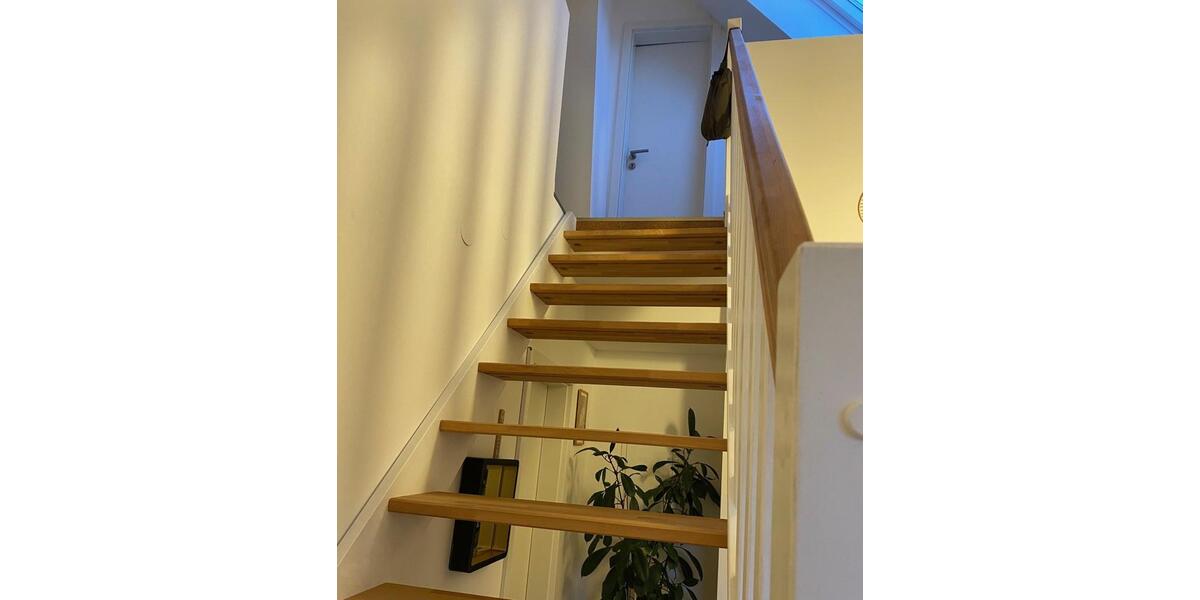 Einfamilienhaus Ingelheim am Rhein - 6.5 Zimmer, 140 m&sup2;, 2.300&euro; | Angebot:25152010