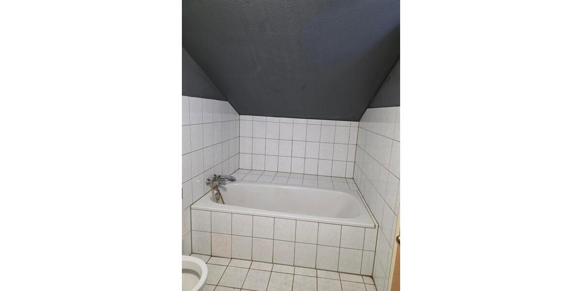 Dachgeschoßwohnung Hemer - 1 Zimmer, 50 m&sup2;, 400&euro; | Angebot:24712258