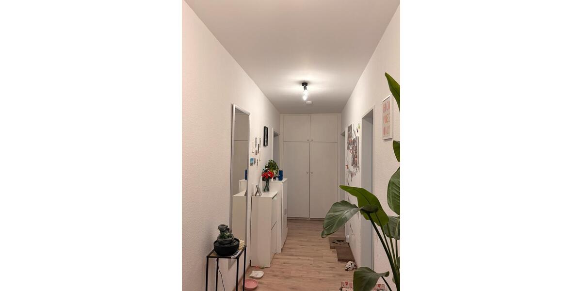 Etagenwohnung Kassel - 3 Zimmer, 89 m&sup2;, 850&euro; | Angebot:25055622