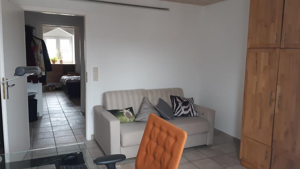 Dachgeschoßwohnung Lörrach - 3 Zimmer, 104 m&sup2;, 1.150&euro; | Angebot:25756007