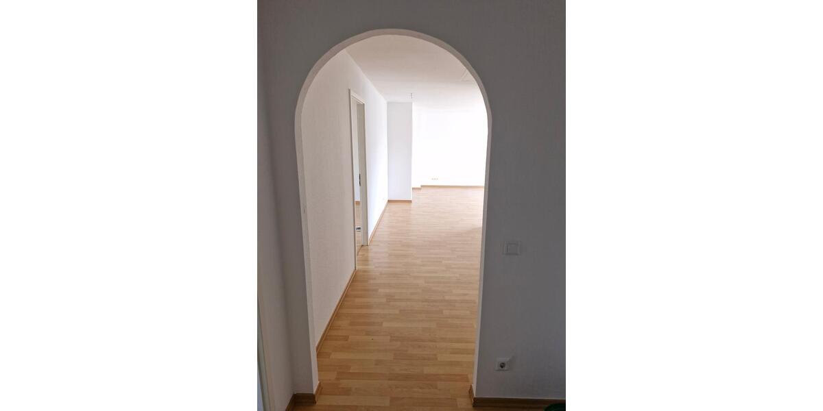 Dachgeschoßwohnung Markkleeberg - 2 Zimmer, 64 m&sup2;, 670&euro; | Angebot:26531999