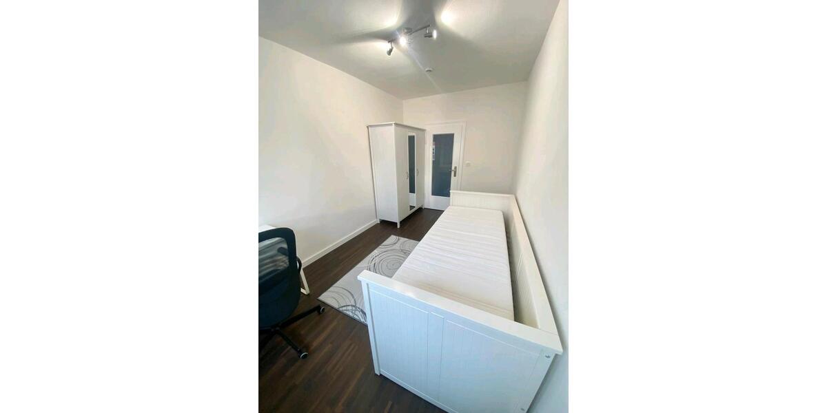 Etagenwohnung Augsburg Innenstadt - 1 Zimmer, 16 m&sup2;, 645&euro; | Angebot:25026435