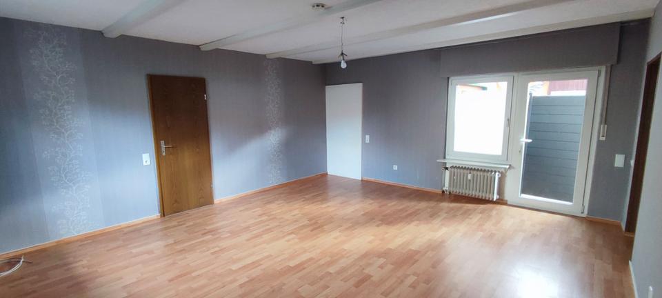 Erdgeschoßwohnung Homberg (Efze) - 3 Zimmer, 75 m&sup2;, 490&euro; | Angebot:26036563