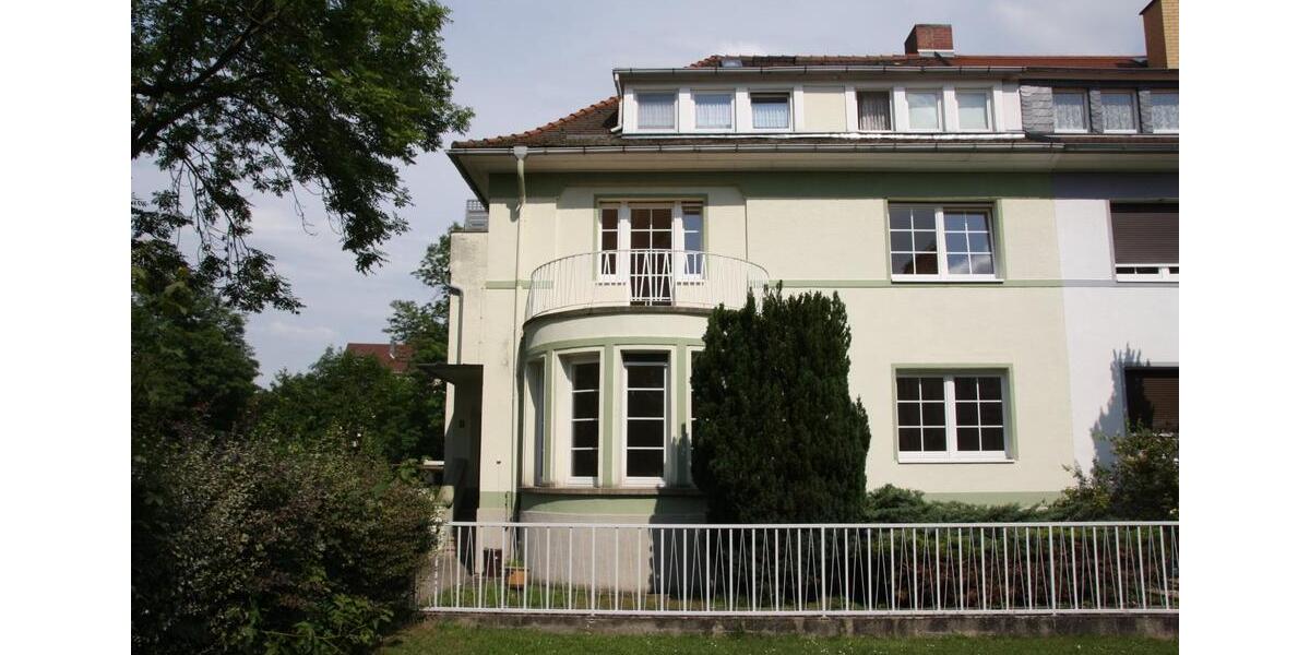 Dachgeschoßwohnung Naumburg (Saale) - 2.5 Zimmer, 83 m&sup2;, 800&euro; | Angebot:26047046