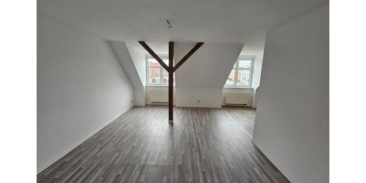 Dachgeschoßwohnung Zittau - 2 Zimmer, 55 m&sup2;, 275&euro; | Angebot:26556927